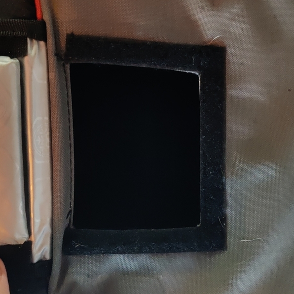 24-Hour 9-Can Cooler - Picture 4 of 10